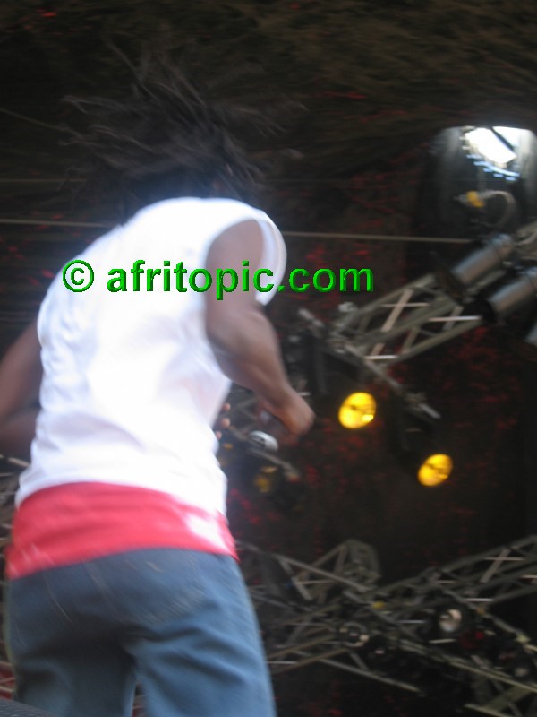 ../Images/Summerjam2005_4 101.jpg